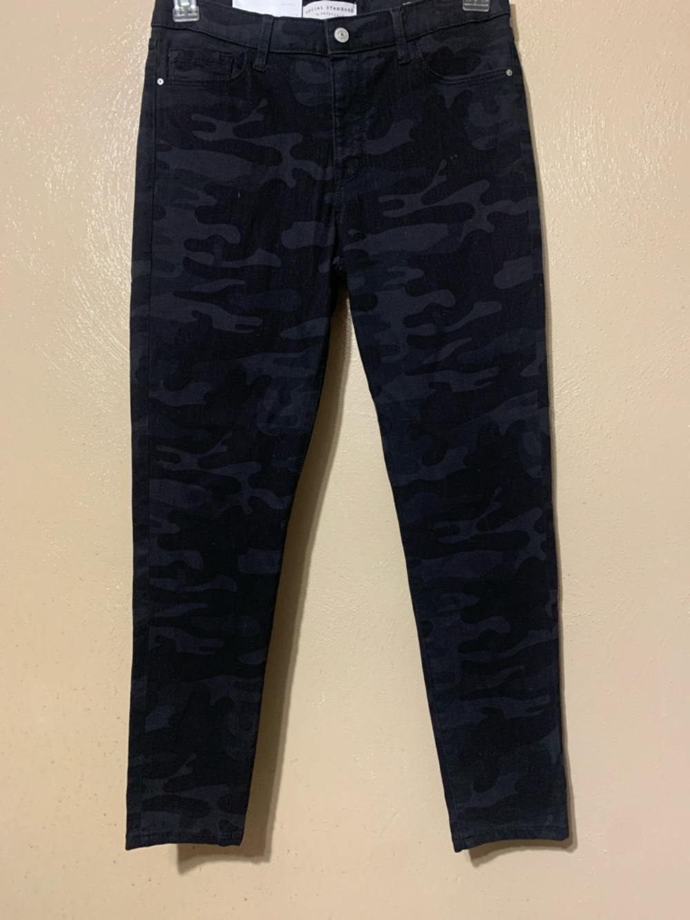 Sanctuary Social Standard size 8 Black Camo Ankle Skinny Jeans - Slim Fit NWT